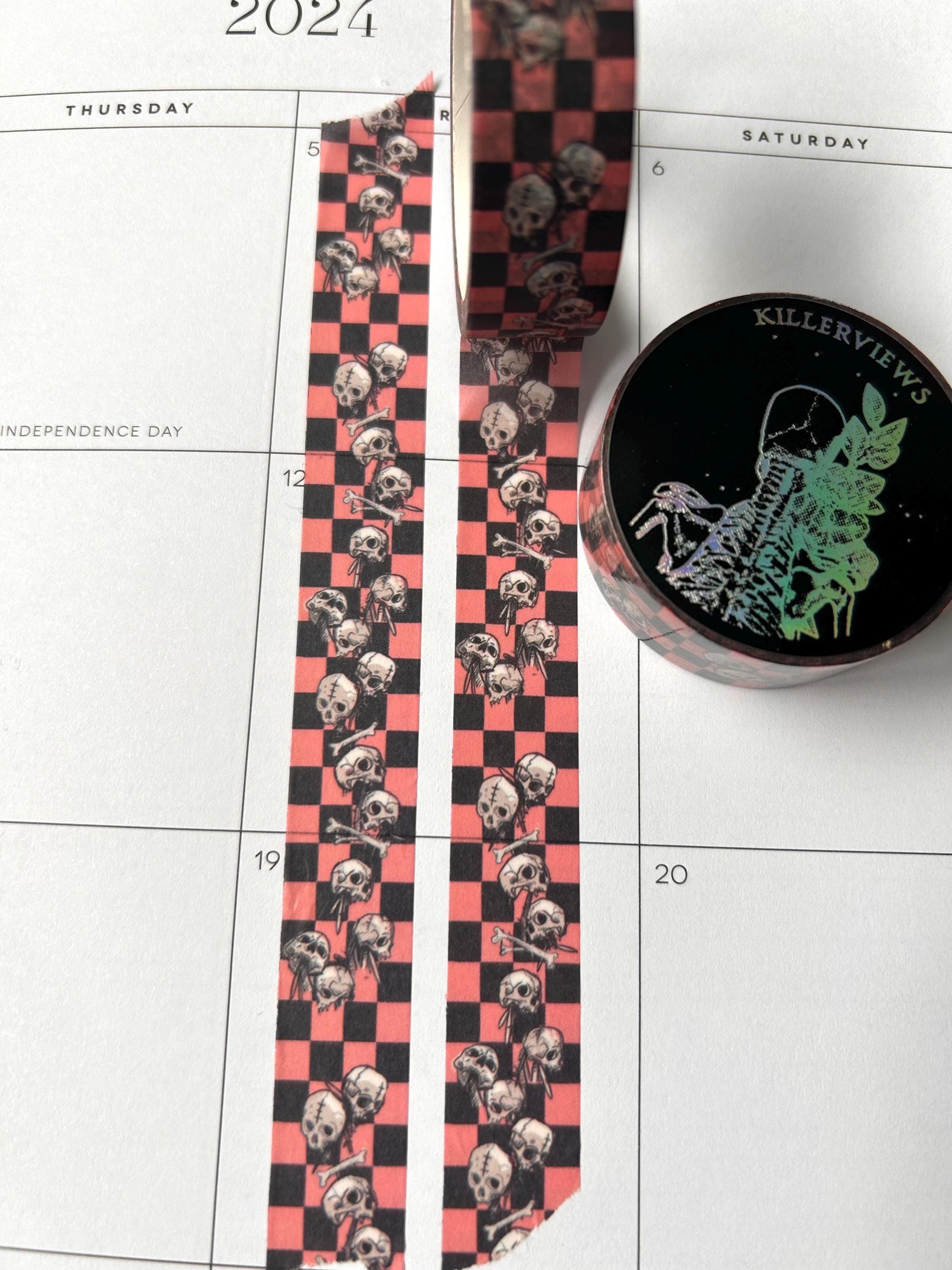 Checkboard skulls vertical design base colour 15mm