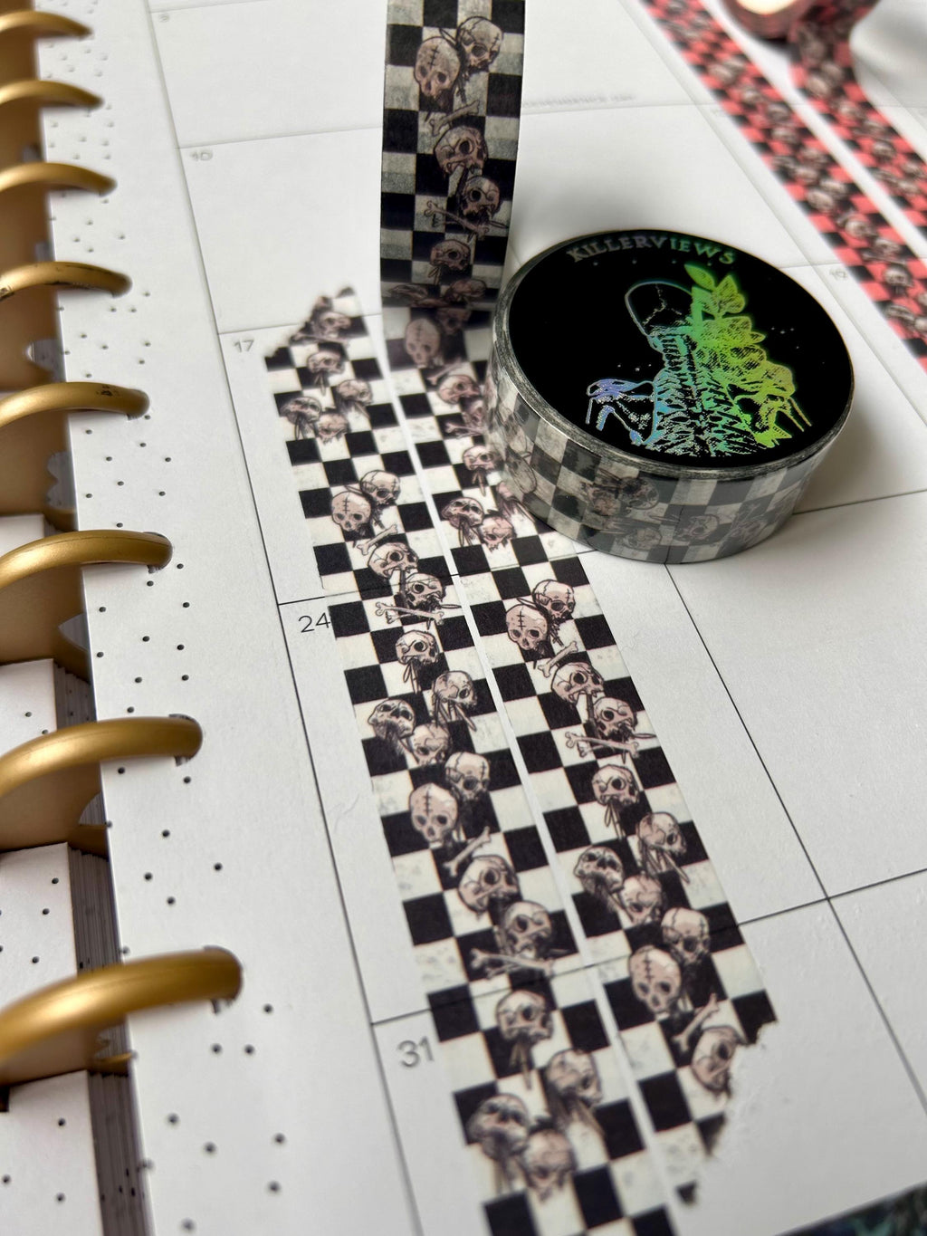 Checkboard skulls vertical design base colour 15mm